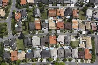 上海房贷增速连续六个月下降，5月开发贷持续回暖，房地产市场呈现结构性分化